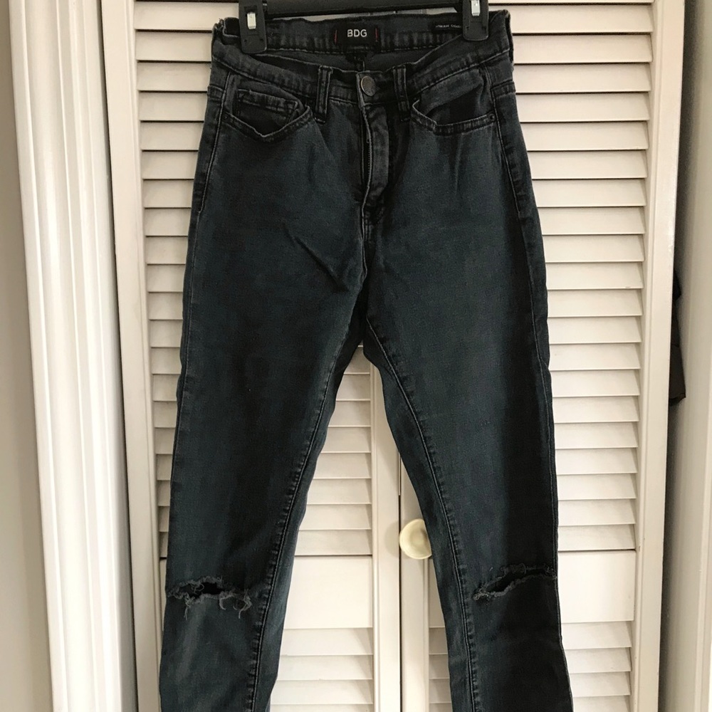 BDG Vintage High Rise Twig Ankle Skinny Jean Black